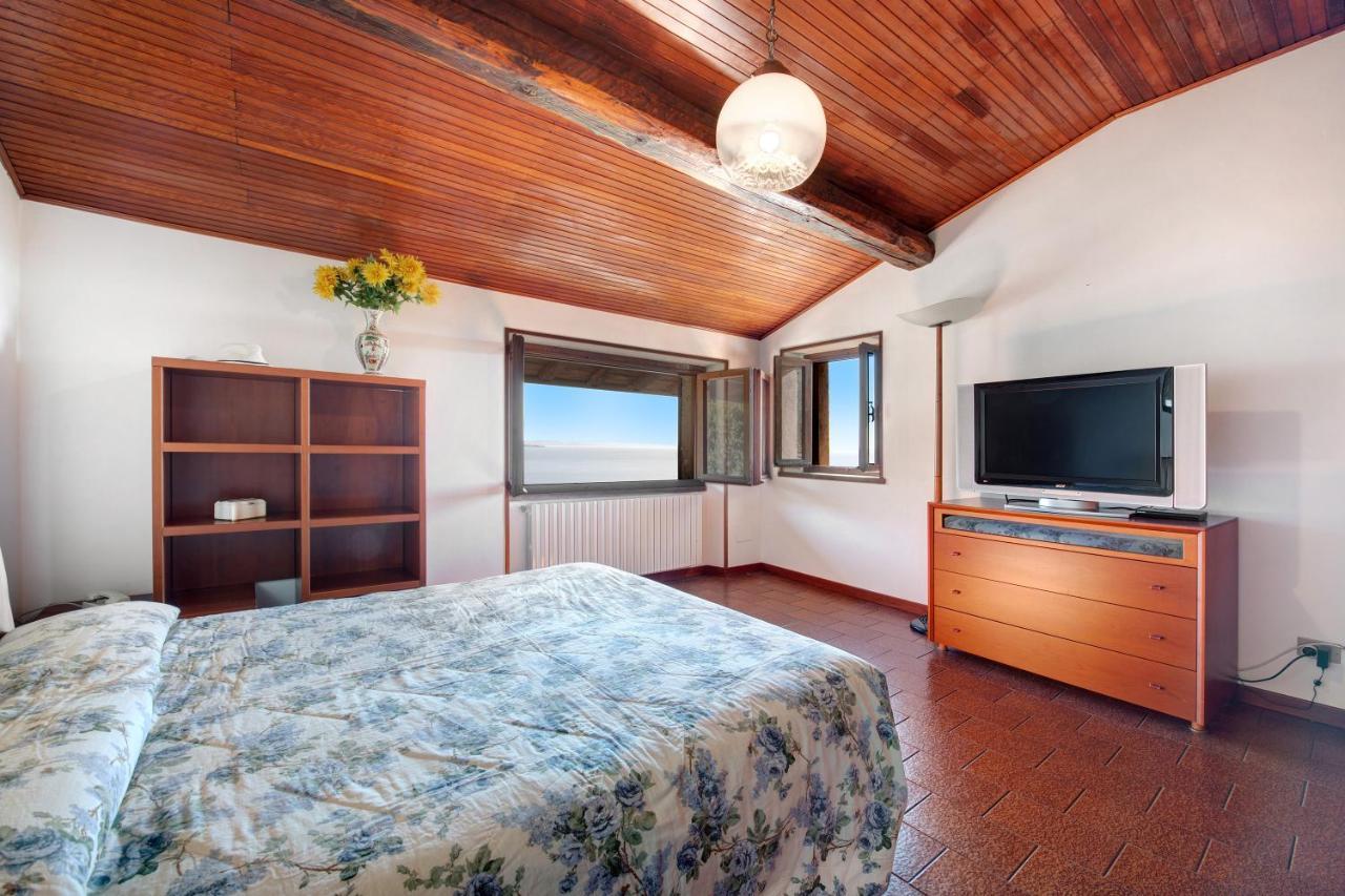 Lake View Apartment Gardone Riviera Kültér fotó