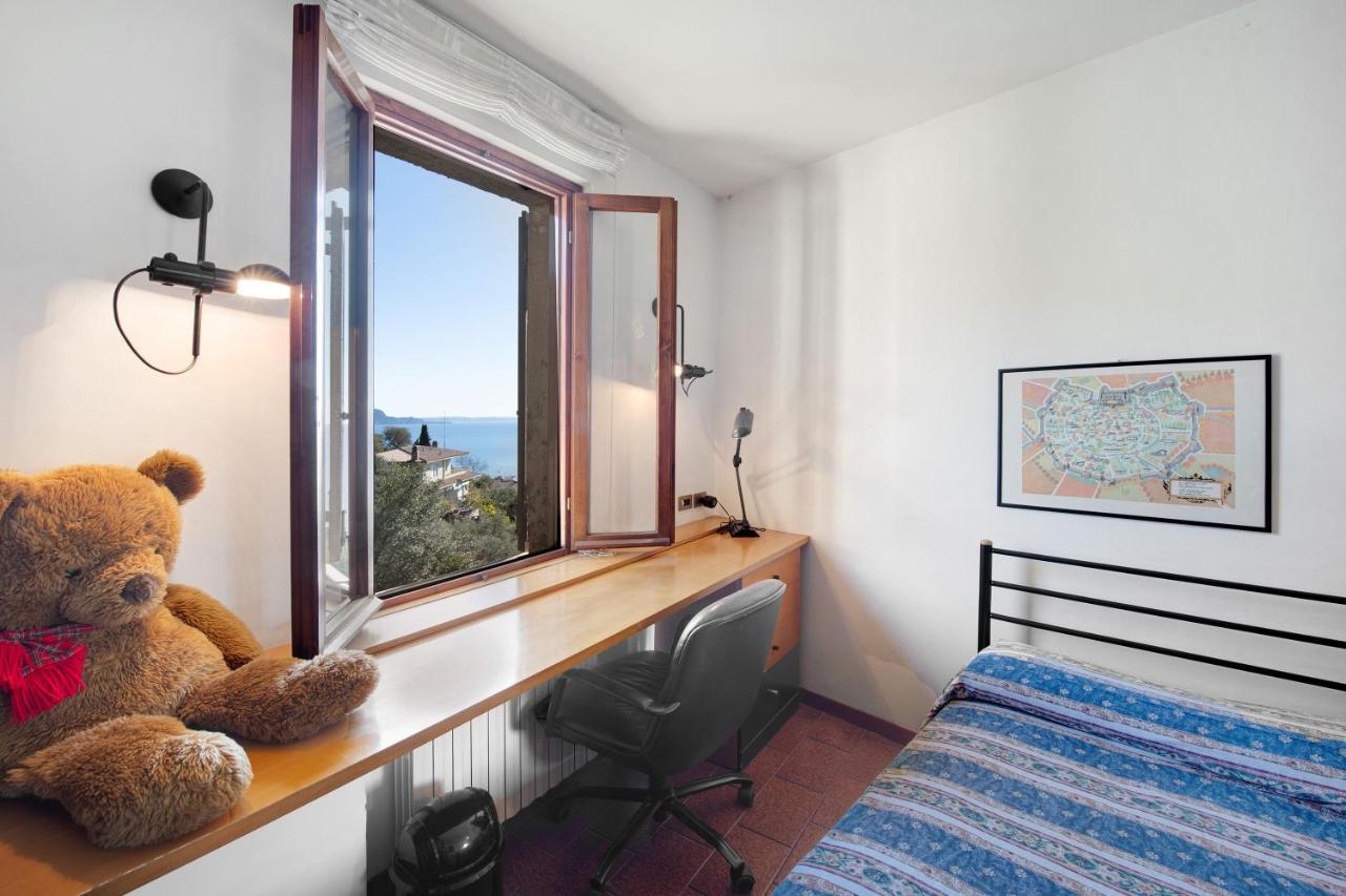Lake View Apartment Gardone Riviera Kültér fotó